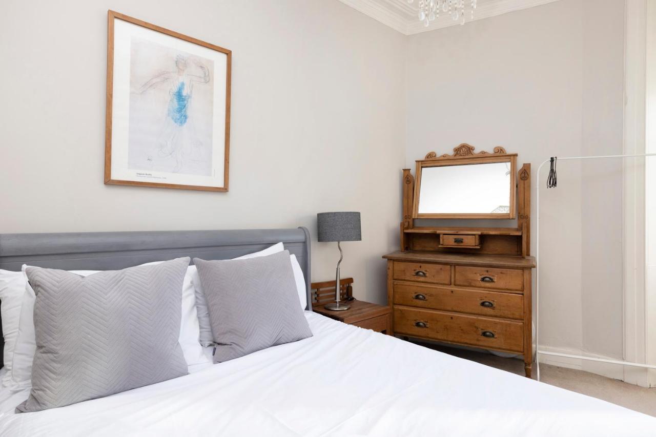 Joivy Old Town 1-Bed Apartment With Stunning Views EDI Exterior foto